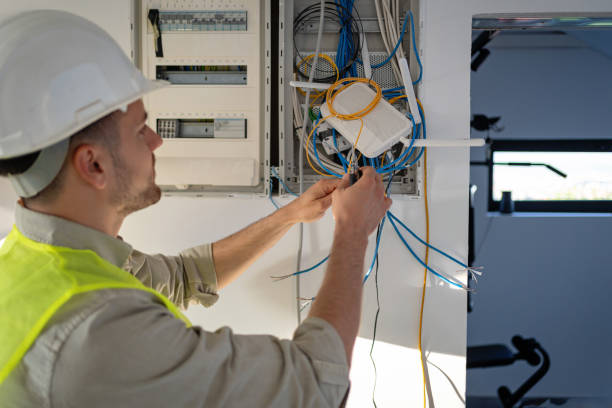Best Affordable Emergency Electrician  in East Washington, PA